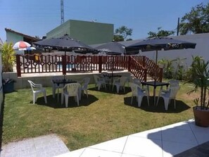 Basic Apartment | Outdoor dining