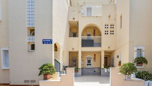 Unclassified image, 5 of 39, button - Charming Family Apartment (Roquetas de Mar)