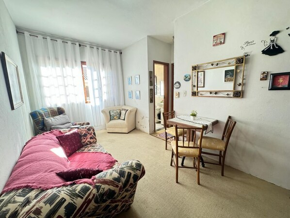 Living area - Apartamento 15 min do Centrinho Aconchegante e Econômico (Vila Albertina Campos do Jordão)