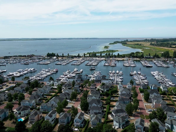 Apartment | View from property - Luxury Suite With air Conditioning, Near the Beach (Hellevoetsluis)