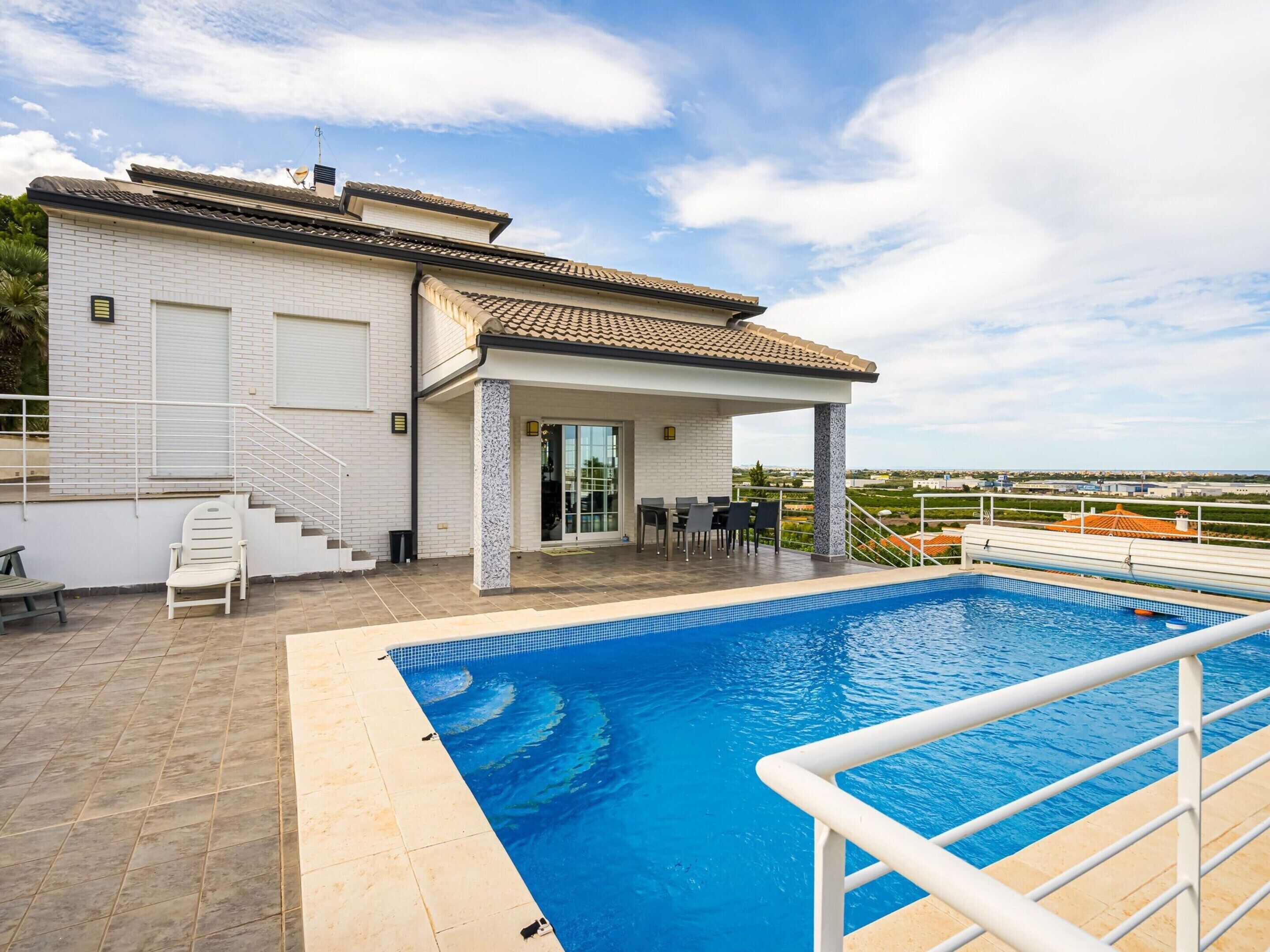 Biệt thự | Hồ bơi | Hồ bơi trong nhà, hồ bơi ngoài trời 