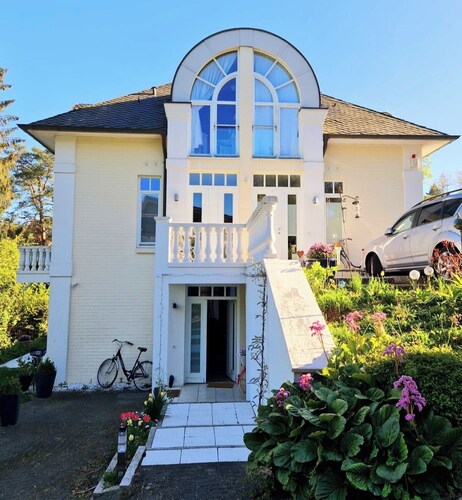  Gemütliche kleine hochwertige Ferienwohnung in Plön, GartenTerrasse Stellplatz 