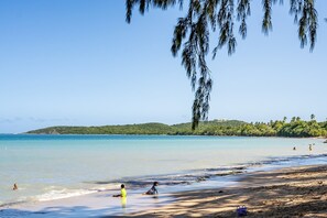 Beach - Blü Zen, Ideal Couple’s Stay in Mameyes Rio Grande (Palmer)