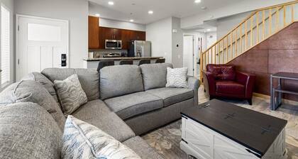 *Heart of Downtown*Balcony*Parking*300Mbps*BBQ