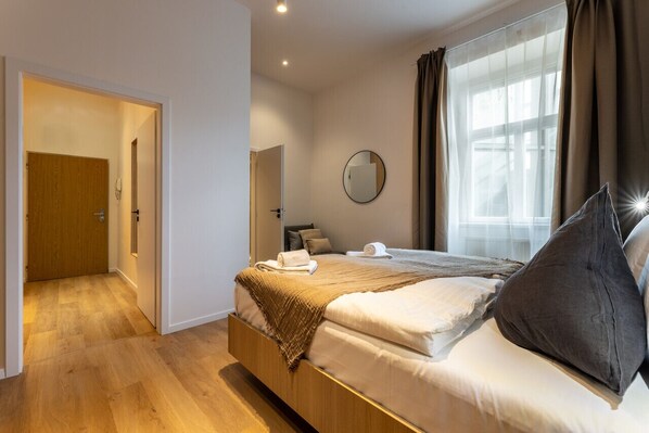 1 bedroom, desk, iron/ironing board, free WiFi