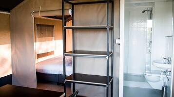 Tent | 3 bedrooms, individually furnished, bed sheets