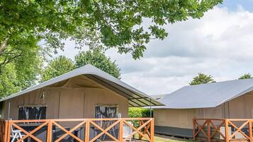 Tent | Exterior