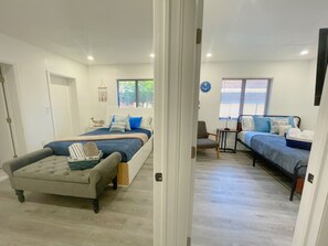 4 bedrooms, in-room safe, desk, iron/ironing board