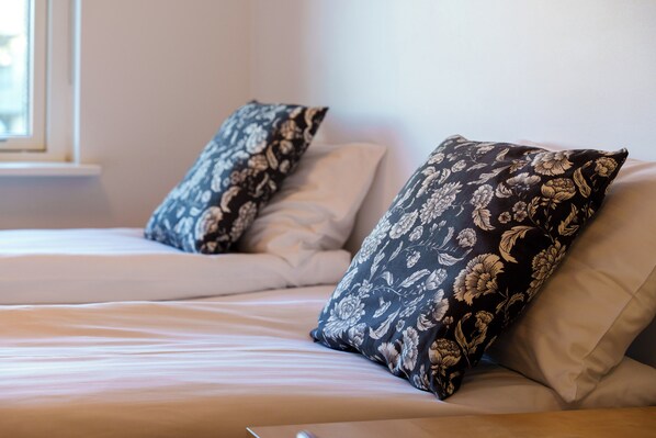 Room - Day Dream Stakkholt (Reykjavik)