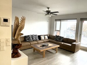 Smart TV - Day Dream Stakkholt (Reykjavik)