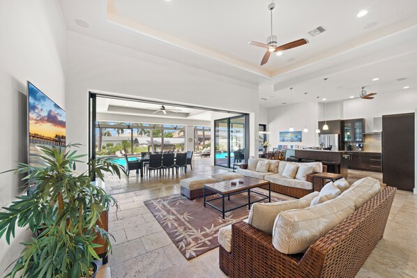 Smart-TV, Stereoanlage