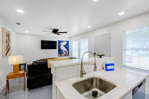 Interior - Hopkins (Biloxi)