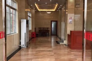 Unclassified image, 5 of 11, button - Dongxing Qianghua Business Hotel (Dongxing)