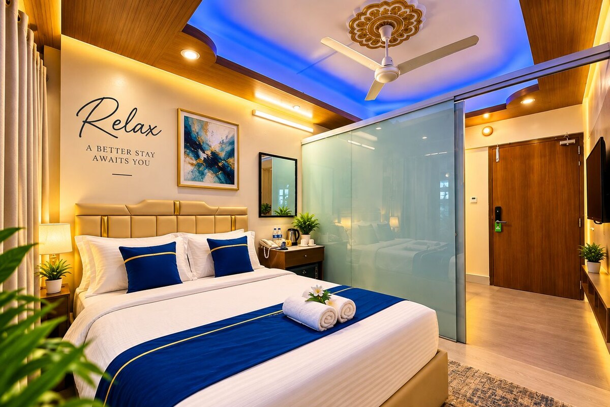 Deluxe Suite | Egyptian cotton sheets, premium bedding, down comforters, pillowtop beds