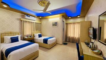 Egyptian cotton sheets, premium bedding, down duvets, pillow-top beds