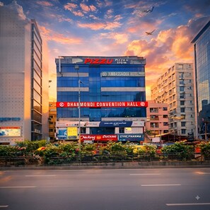 Front of property - The Ambassador Hotel Dhanmondi (Dhaka)