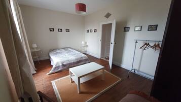 House | 2 bedrooms, individually furnished