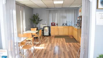 Free daily self-serve breakfast