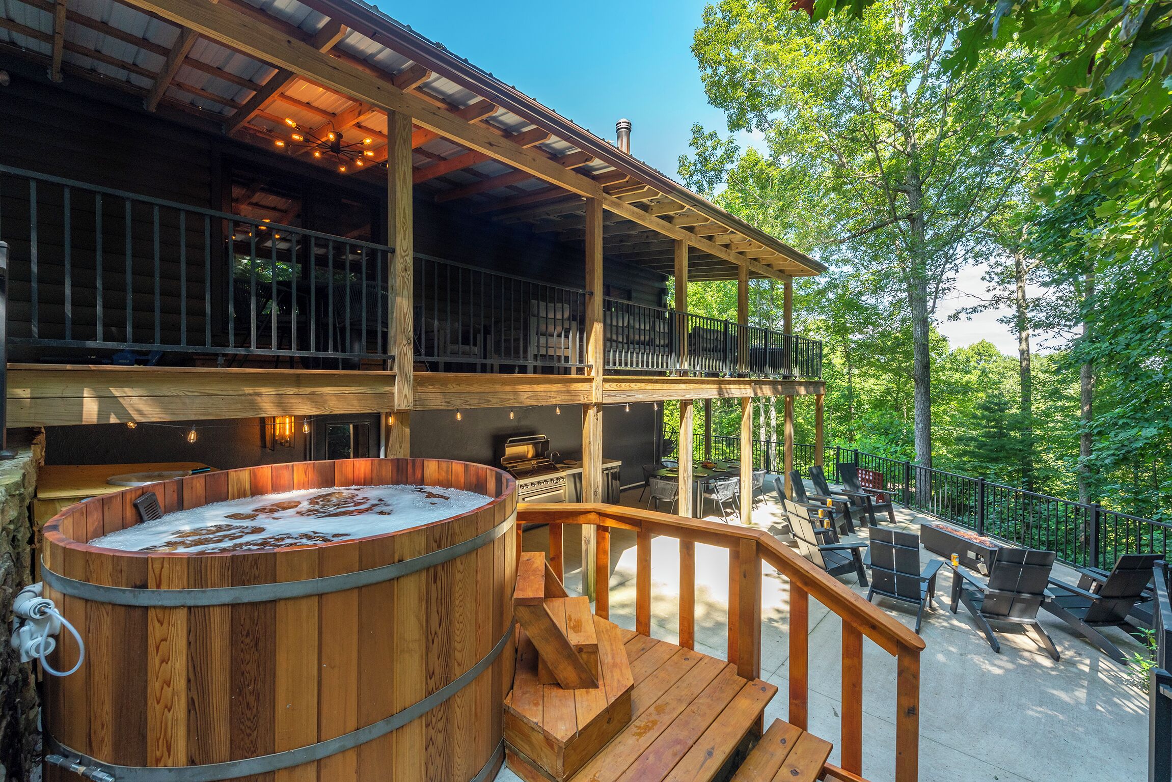Moonlight Mountain Manor - Cedar HotTub+Views+Games
