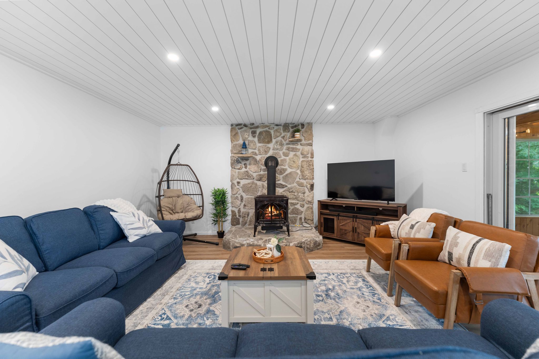 智能電視、壁爐