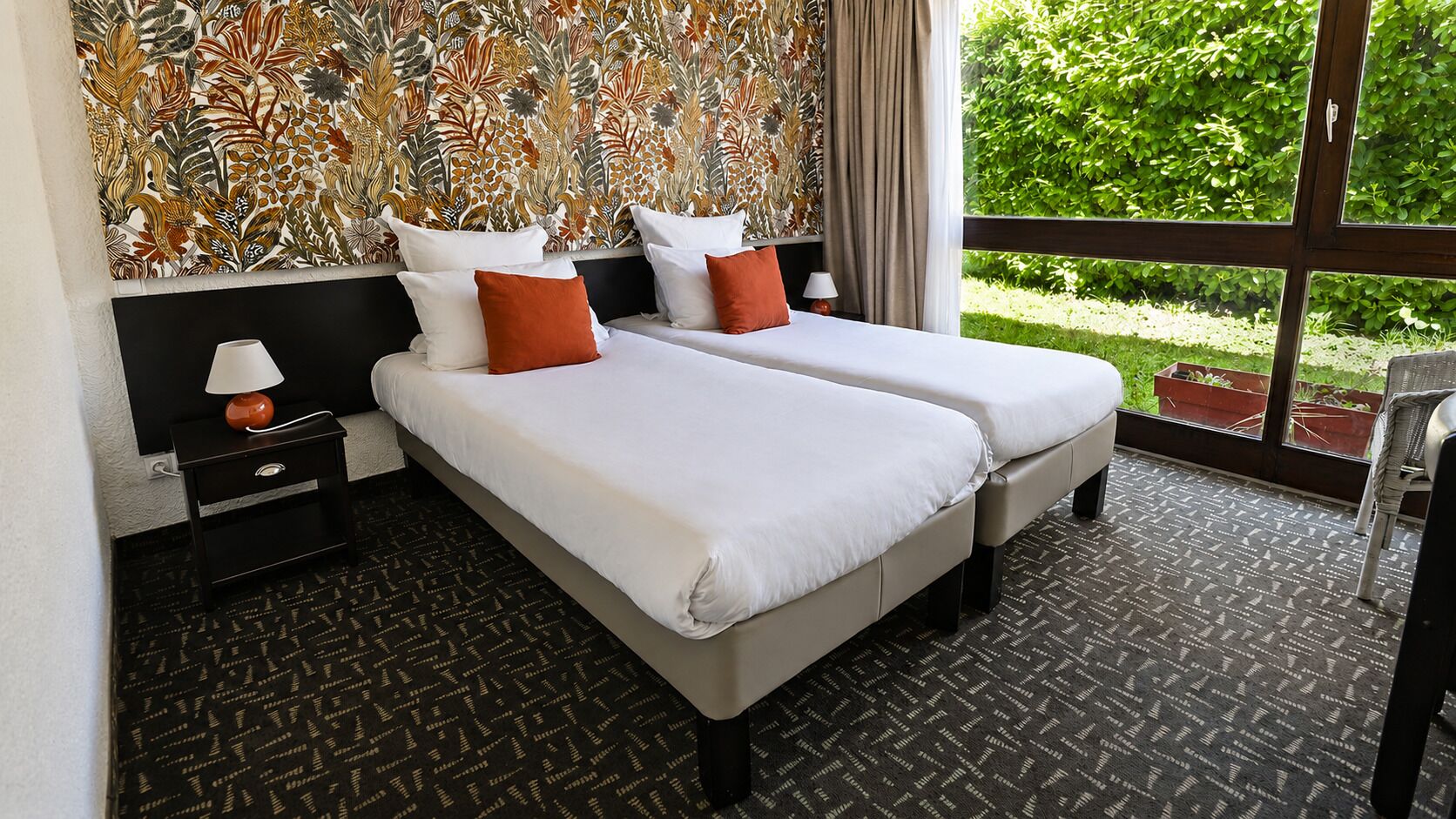 Comfort Twin Room, Garden View | Soundproofing, iron/ironing board, free WiFi
