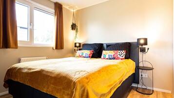 Chalet | 3 bedrooms, individually furnished, bed sheets