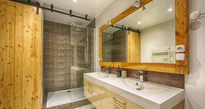 Spacious apartment in the center of Chambéry - walking distance to the train station