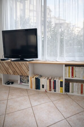 Interior - Spacious apartment in the center of Chambéry - walking distance to the train station (Chambéry)