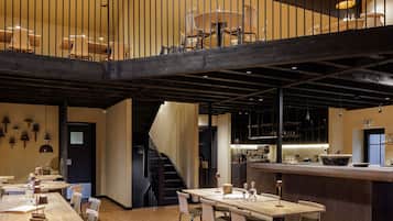 House | Dining