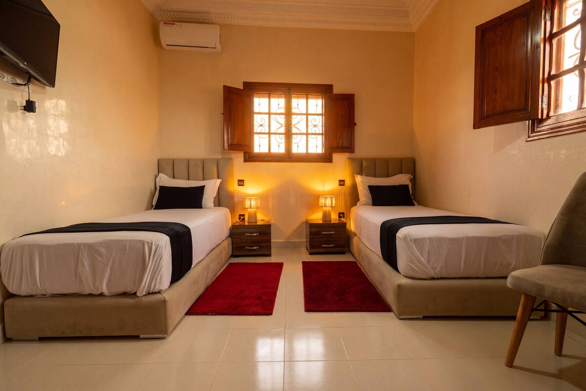 Comfort Suite | Desk, free WiFi, individually decorated, individually furnished