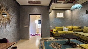 Suite Deluxe, vistas al jardín | Decoración individual, mobiliario individual, escritorio y wifi gratis