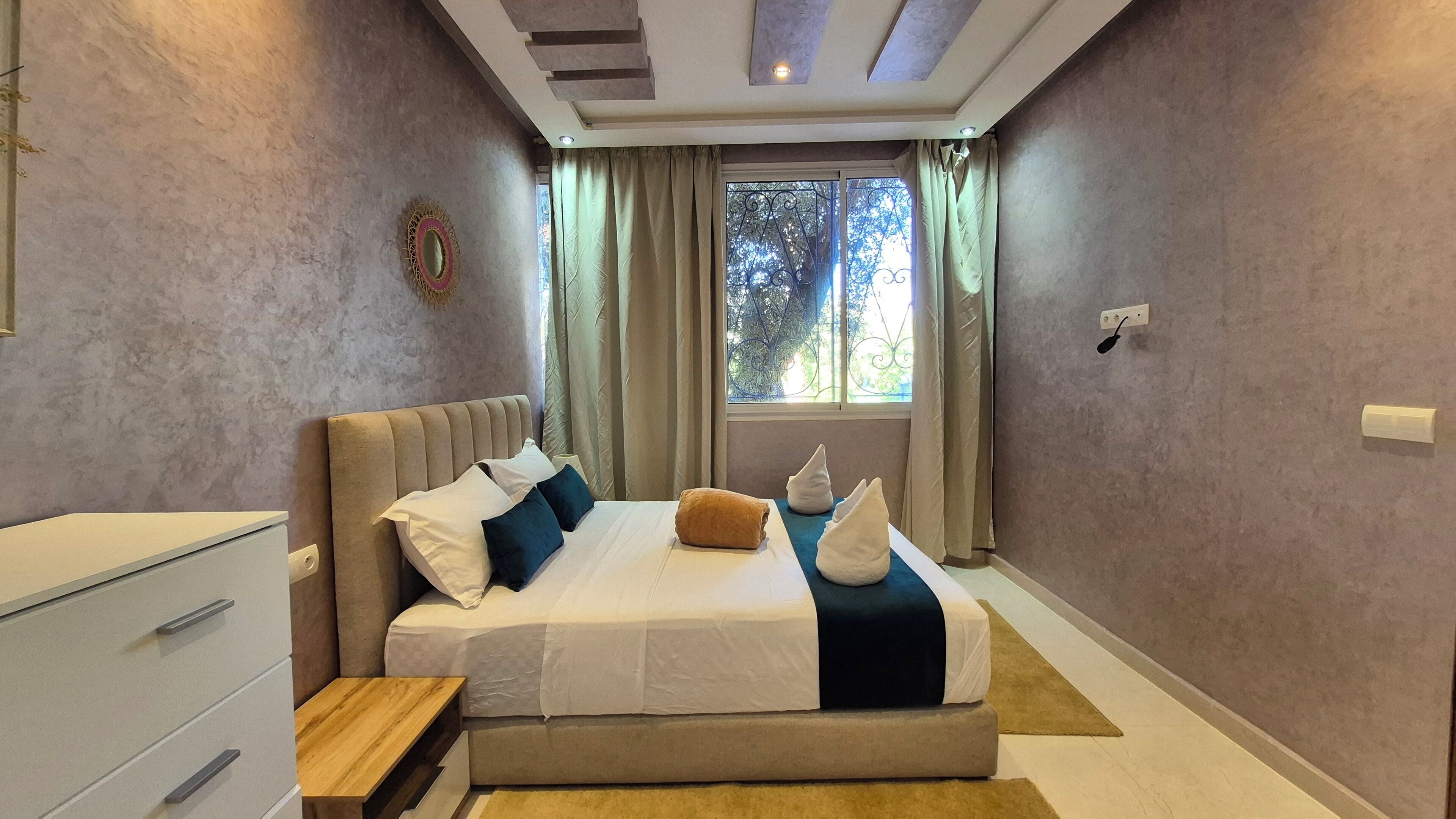 Deluxe Suite, Garden View | Individually decorated, individually furnished, desk, free WiFi