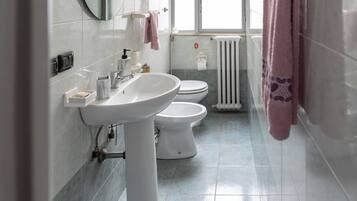 Haartrockner, Handtücher