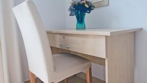 A room with a white desk, a chair, and a mirror. - Beachfront Apartments Tamarix - Studio Apartment 3 (Posedarje)