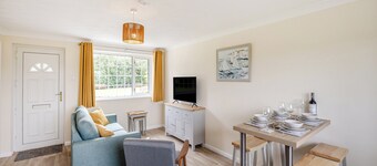 2 bedroom accommodation in Burgh Le Marsh