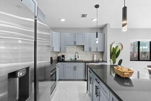 Comfort House, 4 Bedrooms, Non Smoking | Private kitchen | Coffee/tea maker, dining tables - Spacious 4-BR House for Your Comfort (Miami)