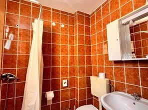 Shower, towels