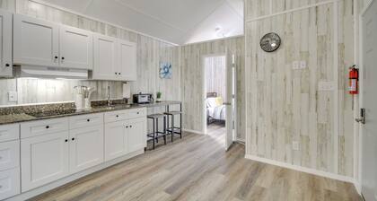 Cozy Picayune Rental Home ~ 11 Mi to Space Center!