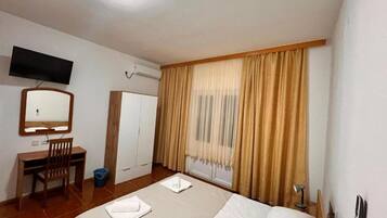 1 bedroom, iron/ironing board, Internet, bed sheets