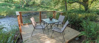 Fun and Unique Waterfront Home w/ Deck and BBQ - Unique Northwest Vacation Rentals