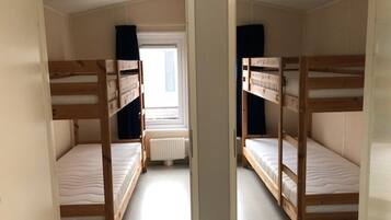 Chalet | 3 kamar tidur dan dilengkapi dengan perabotan berbeda-beda