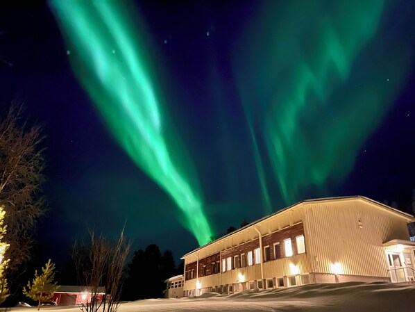 Front of property - ÁILU - Arctic Hotel Apartments (Lannavaara)