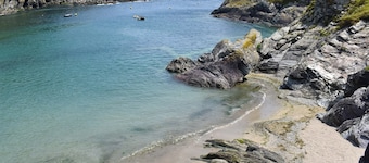 2 bedroom accommodation in Polperro