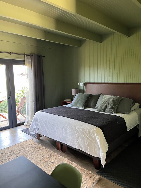 Comfort kamer, uitzicht op tuin | Luxe beddengoed, bedden met traagschuimmatrassen