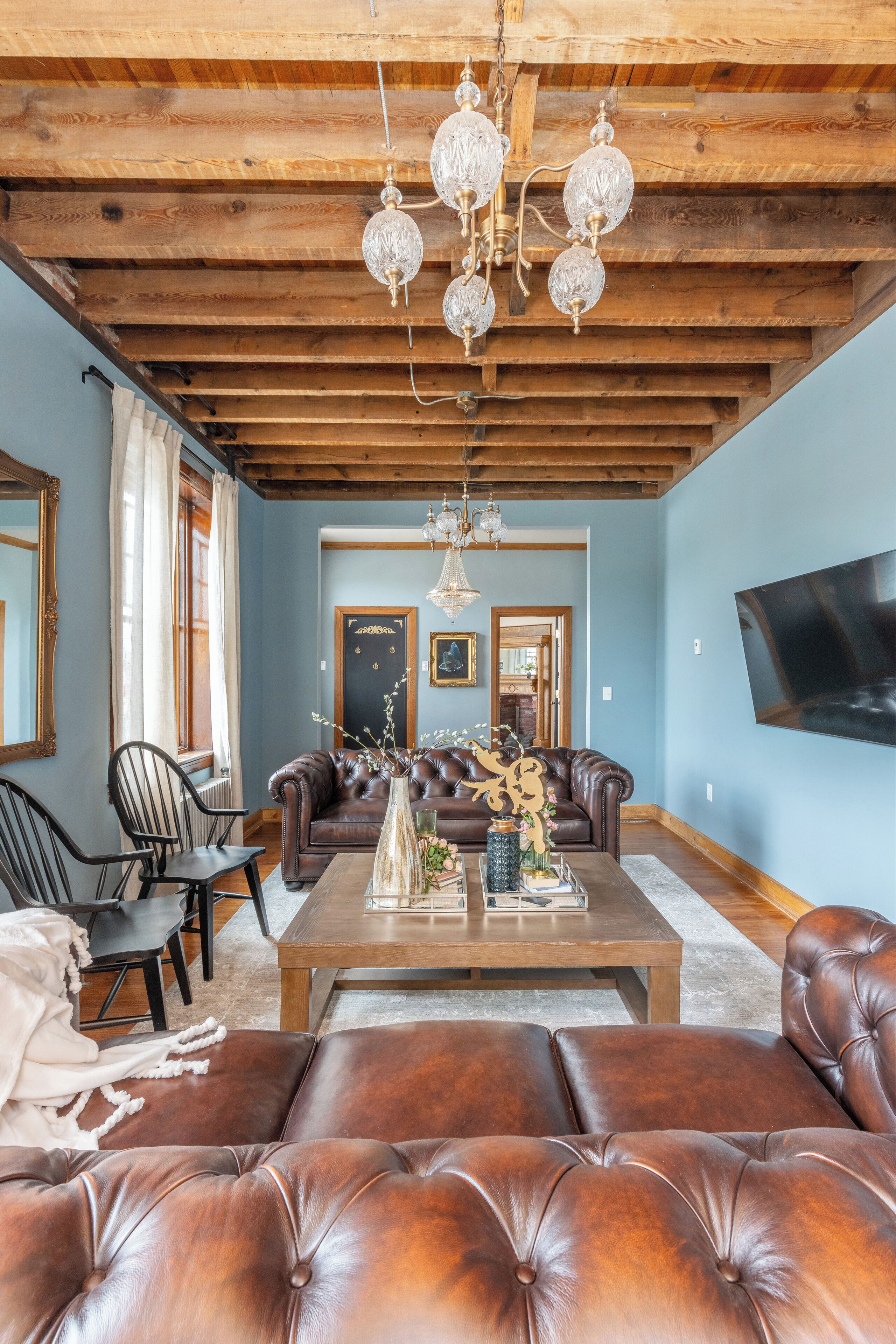 9 Bedroom, Sleeps 22! Hot Tub & Game Room - Minutes to Jim Thorpe