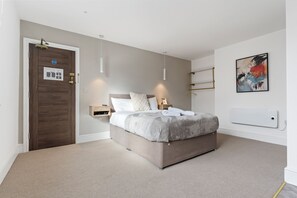 1 soverom, strykejern/-brett, wi-fi og sengetøy