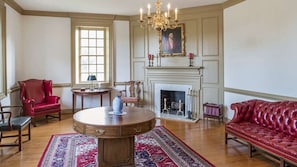 Interior - Step into Colonial Charm at The Historic Powhatan Resort in Williamsburg - 2 Bd. (Williamsburg)