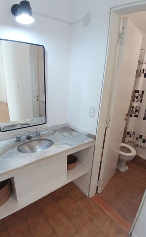 Appartement Standard | Salle de bain | Sèche-cheveux