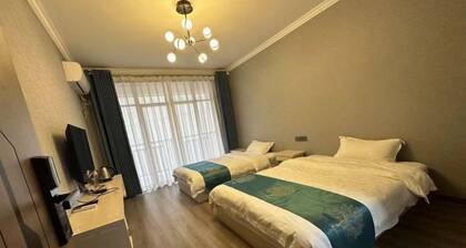 Damingshan Juxianlou Homestay