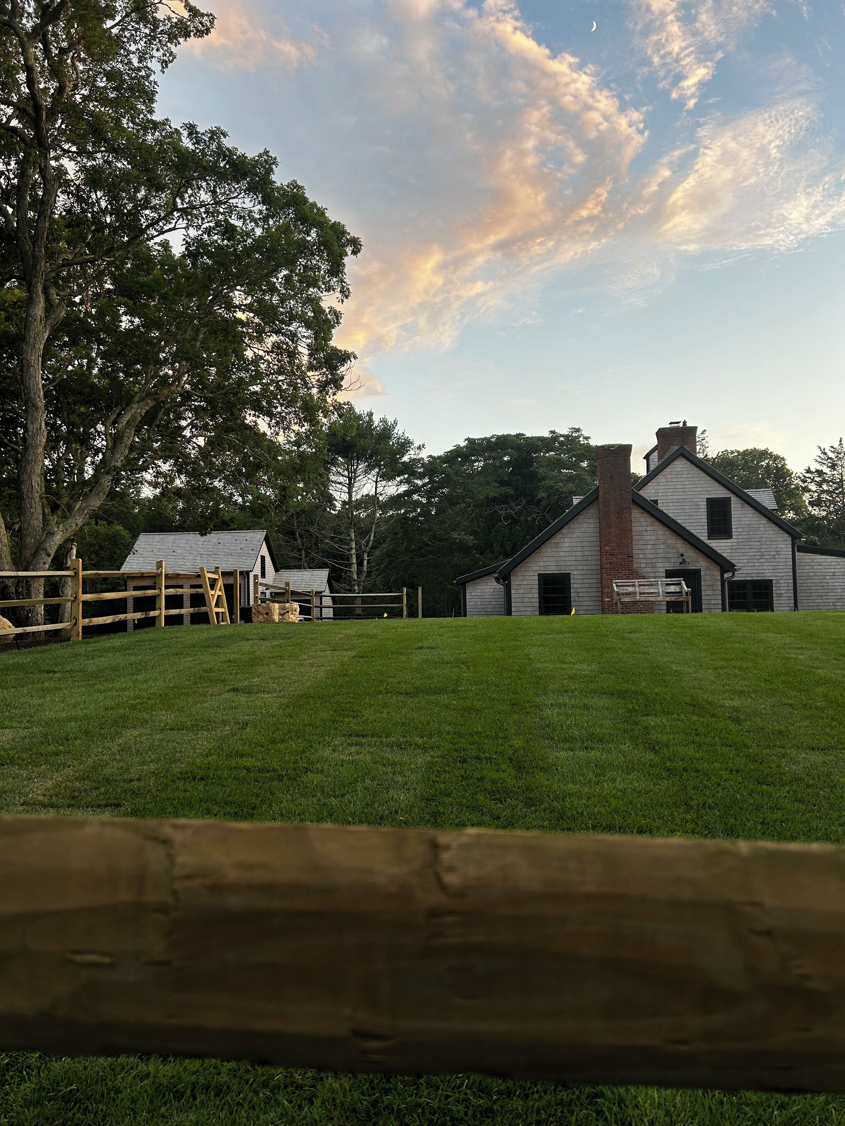 Brand NEW Spacious 6-bedroom house in peaceful Amagansett just Steps From Water 